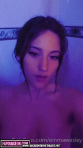 Emma Wesley Bisexual Big Booty Female Influencer