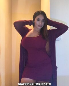 Esmeralda Coronado Influencer Mexican Female Curvy Body