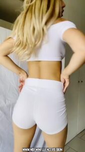 Greatmoongirl Female Petite Athletic Body Influencer