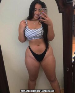 Lia.mcmannis Booty American Black Hair Big Breasts Thick