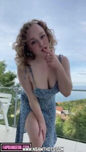 Sarahcalanthe Adult Content Creator Blue Eyes Busty Blonde